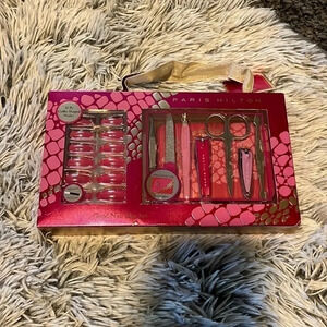 NEW Paris Hilton Good Nail Day kit
